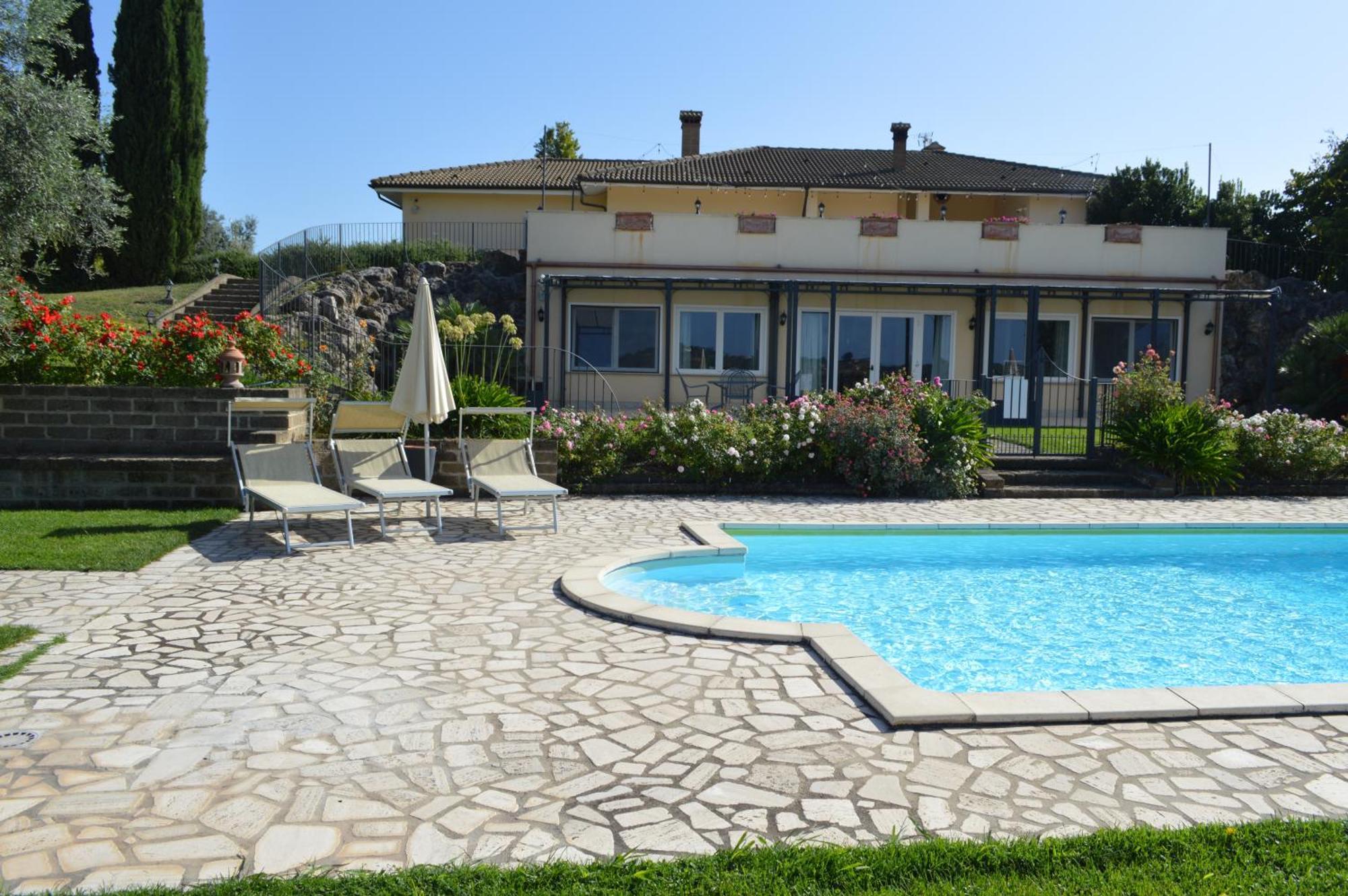 Villa Collebelvedere - Near Rome With Home Restaurant Fara in Sabina Exterior photo